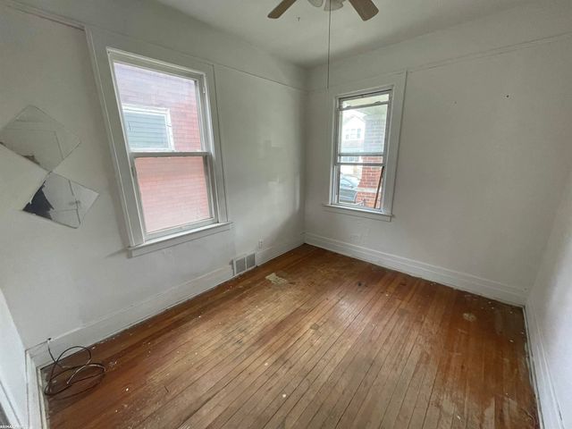 10411 Sterritt Street, Detroit, MI 48213