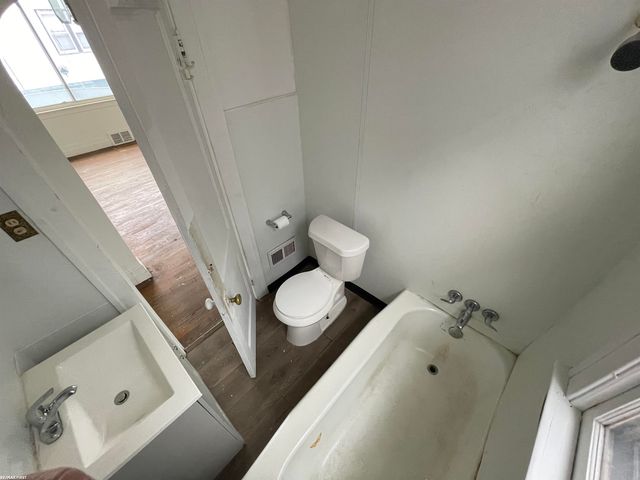 10411 Sterritt Street, Detroit, MI 48213