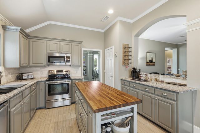 668 Park Lane, Highland Village, TX 75077