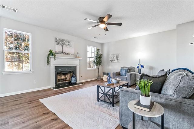 628 Burtons Cove, Hampton, GA 30228