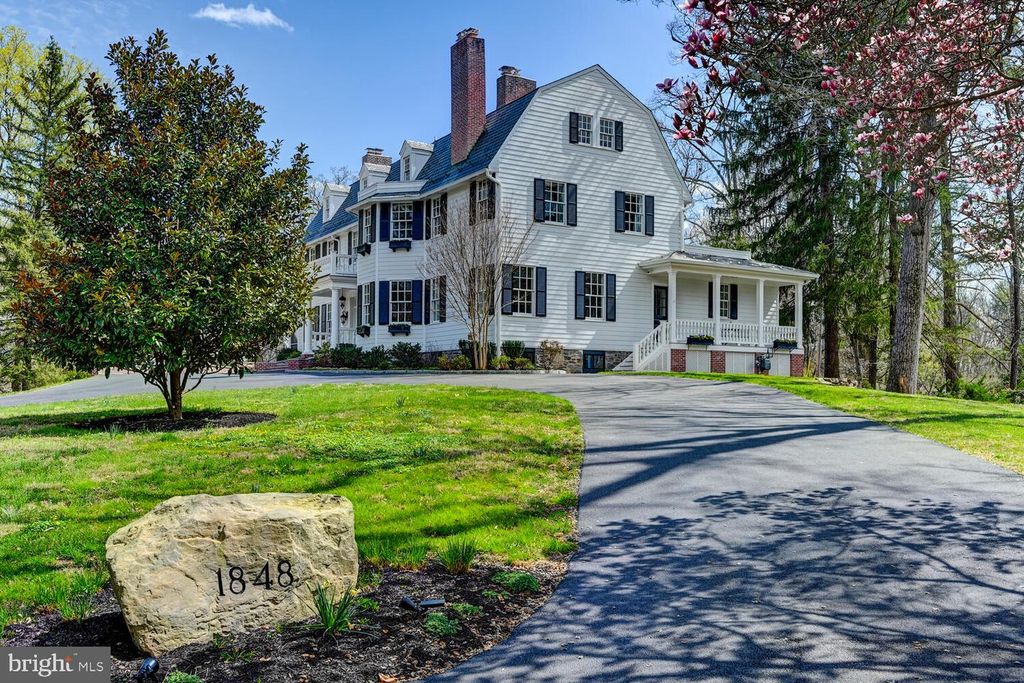 Image 2 of property listing at 1848 CIRCLE RD, Towson, MD 21204