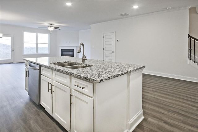 3845 Billabong Trail 111, Gainesville, GA 30506