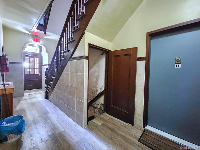 654 Seneca Avenue, Ridgewood, NY 11385
