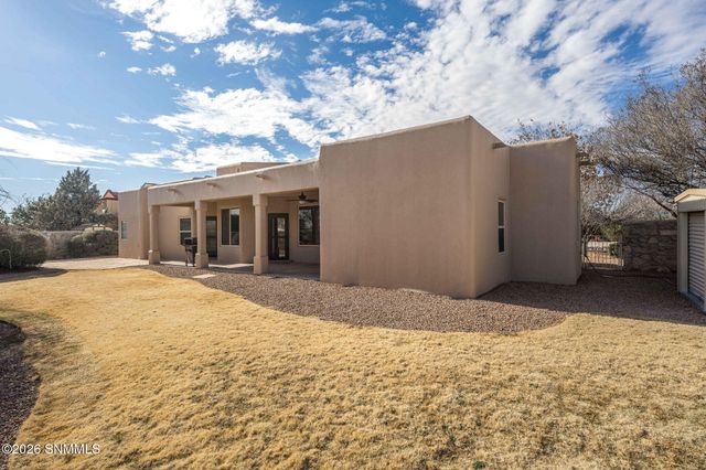 3903 Shady Brook Court, Las Cruces, NM 88005