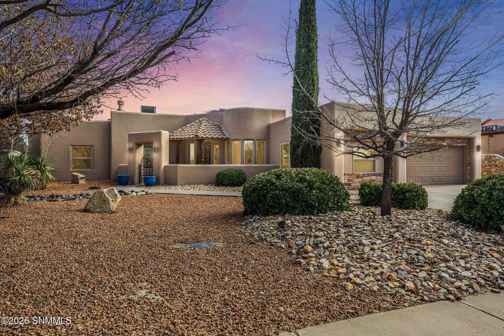 3903 Shady Brook Court, Las Cruces, NM 88005