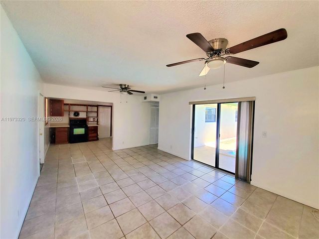 7791 NW 39th St, Hollywood, FL 33024