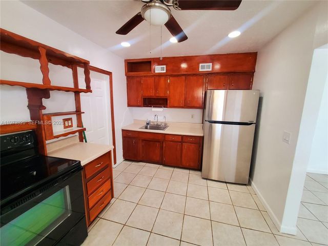 7791 NW 39th St, Hollywood, FL 33024