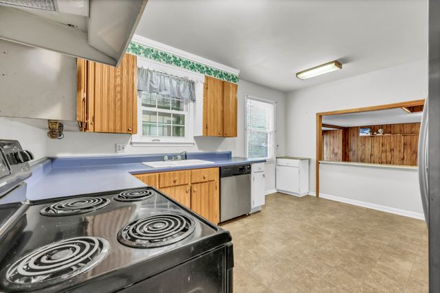 62 Bel Air Blvd, Clarksville, TN 37042