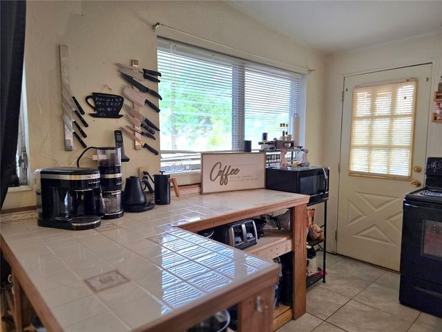 216 POINSETTIA DRIVE, Haines City, FL 33844