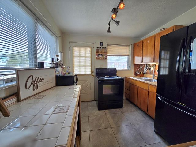 216 POINSETTIA DRIVE, Haines City, FL 33844