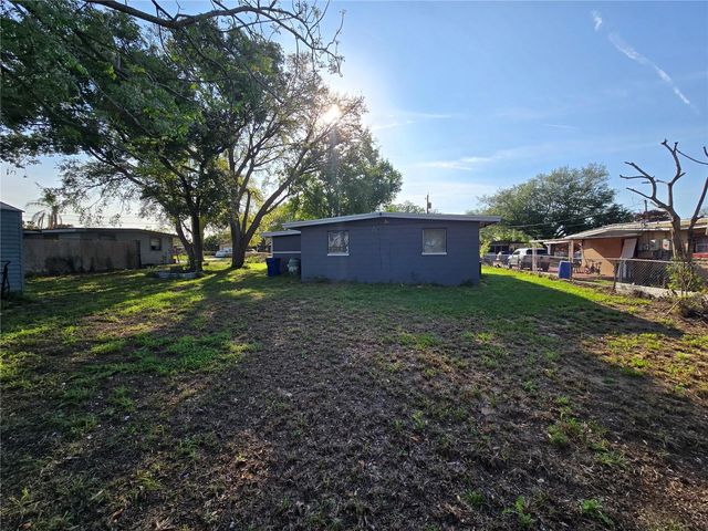 216 POINSETTIA DRIVE, Haines City, FL 33844