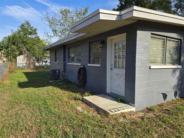 216 POINSETTIA DRIVE, Haines City, FL 33844