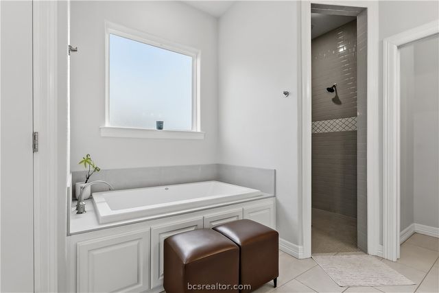 3333 Stoneleigh, Bryan, TX 77808
