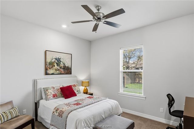 3333 Stoneleigh, Bryan, TX 77808