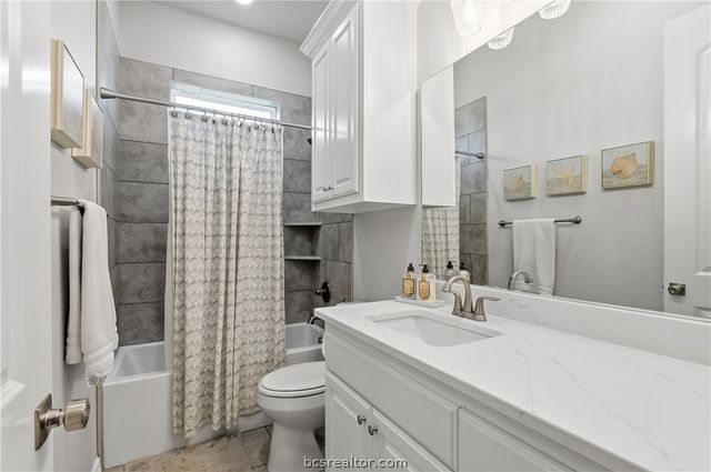 3333 Stoneleigh, Bryan, TX 77808