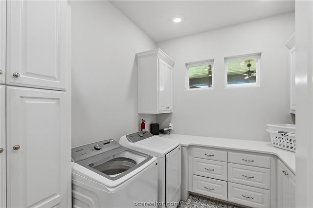 3333 Stoneleigh, Bryan, TX 77808