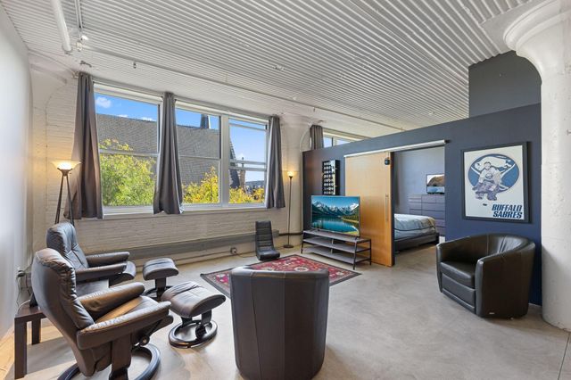 225 9th Street E 409, Saint Paul, MN 55101