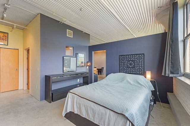 225 9th Street E 409, Saint Paul, MN 55101