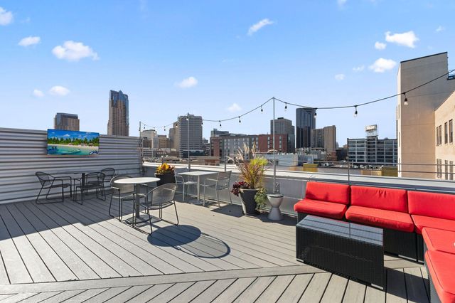 225 9th Street E 409, Saint Paul, MN 55101