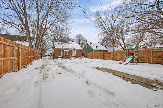 11775 Rossiter Street, Detroit, MI 48224