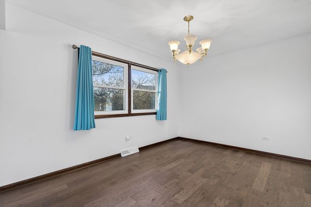 1790 Devonshire Court, Elgin, IL 60123