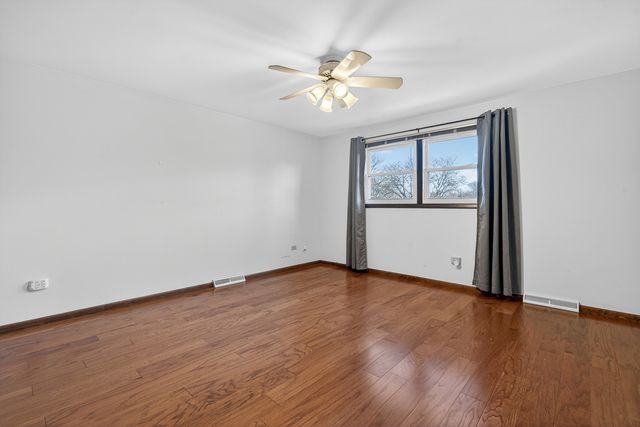 1790 Devonshire Court, Elgin, IL 60123