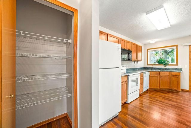 15671 Finch Avenue, Apple Valley, MN 55124