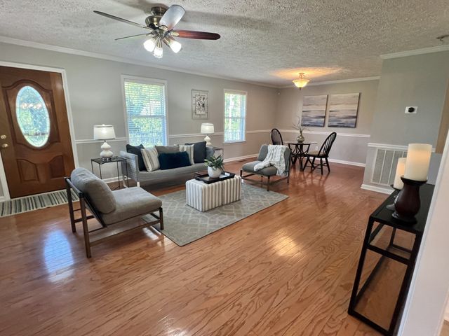 5345 Ashburn Rd, Springfield, TN 37172