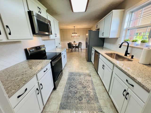 5345 Ashburn Rd, Springfield, TN 37172