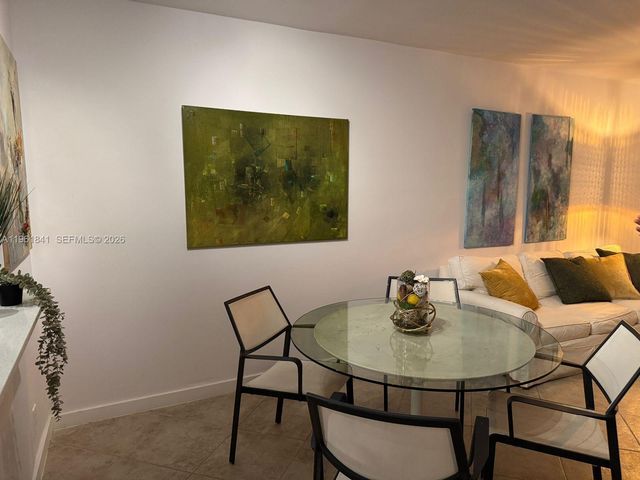 2815 NE 201st Ter L107, Aventura, FL 33180