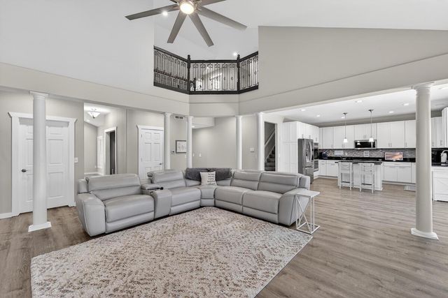 2726 Avalon COURT, Mount Pleasant, WI 53406