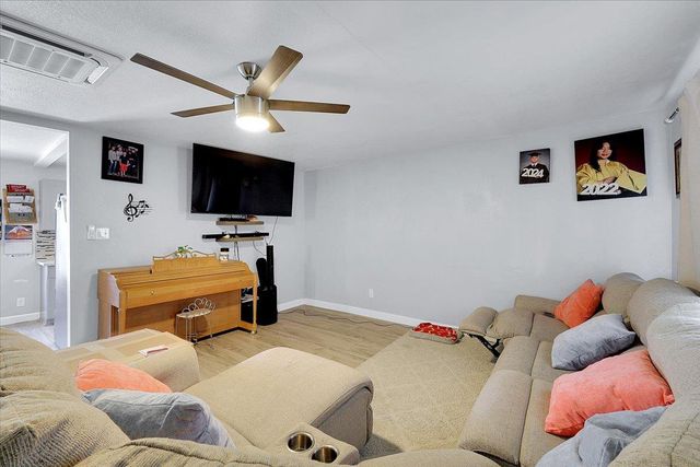 72 Main St, Yuba City, CA 95991