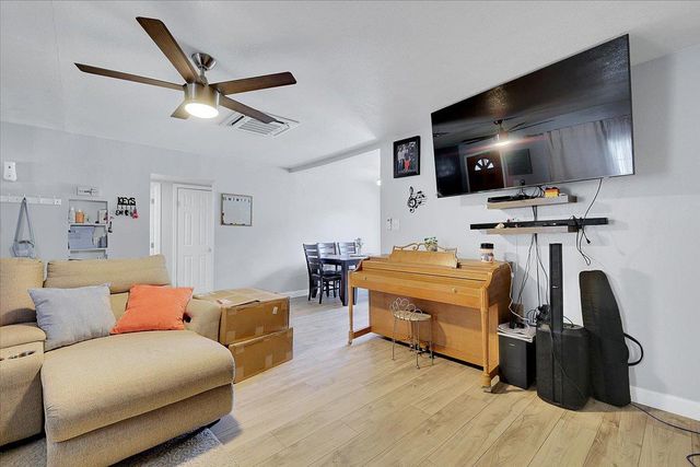 72 Main St, Yuba City, CA 95991