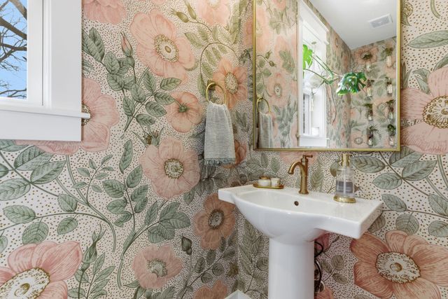 2003 Maple View Lane, Nashville, TN 37207