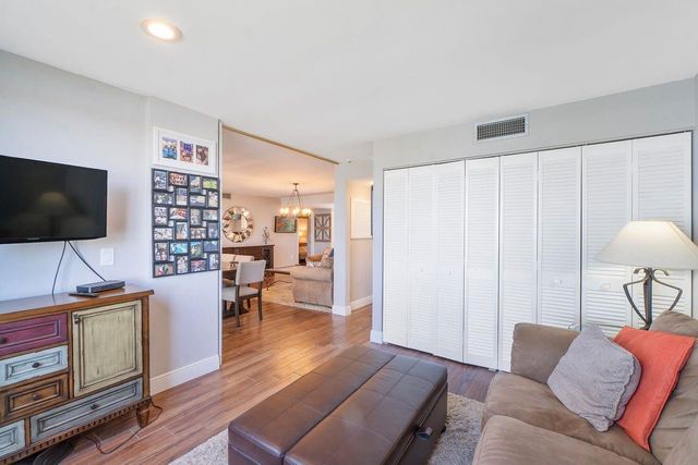 4832 Esedra Court Apt 206, Lake Worth, FL 33467