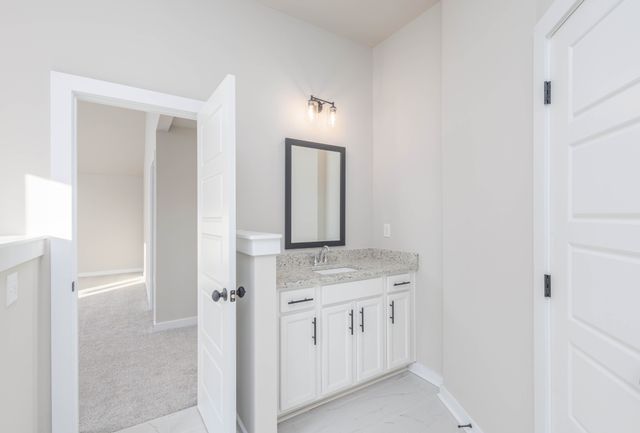 108 Cherry Blossom Way, Dickson, TN 37055