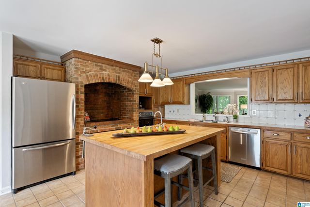 6767 REMINGTON CIRCLE, Hoover, AL 35124