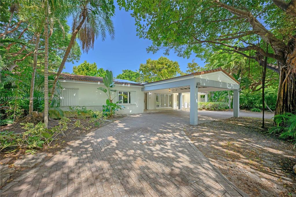 330 Pacific Rd, Key Biscayne, FL 33149