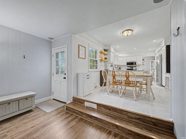 7800 Meadow Lane, Newburgh, IN 47630
