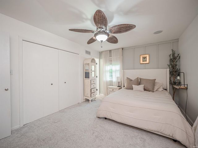 7800 Meadow Lane, Newburgh, IN 47630