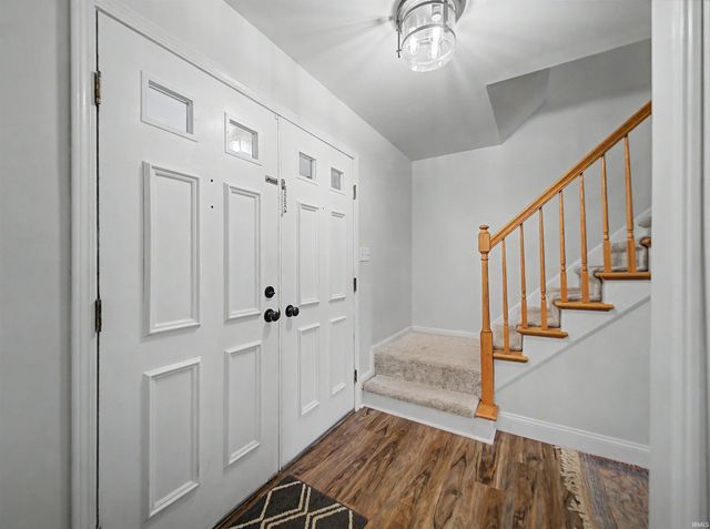 7800 Meadow Lane, Newburgh, IN 47630