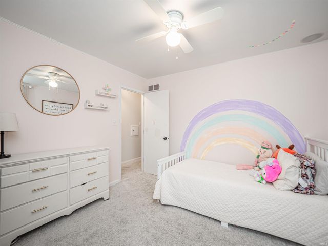 7800 Meadow Lane, Newburgh, IN 47630