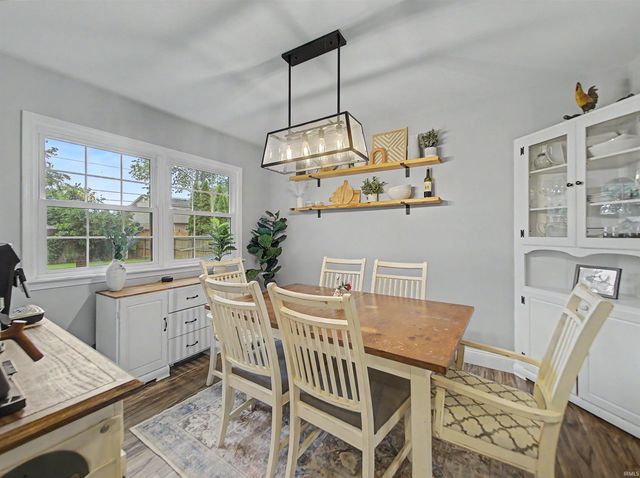7800 Meadow Lane, Newburgh, IN 47630