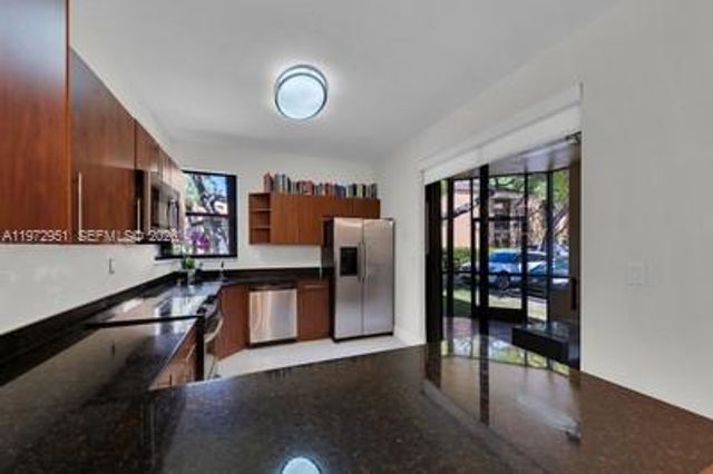 15533 N Miami Lakeway N 15533, Miami Lakes, FL 33014