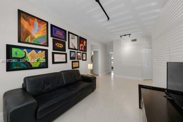 15533 N Miami Lakeway N 15533, Miami Lakes, FL 33014