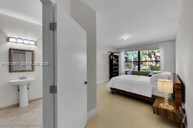 15533 N Miami Lakeway N 15533, Miami Lakes, FL 33014