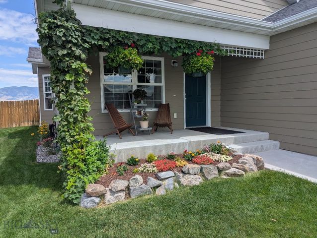 2239 Sturnella Lane, Belgrade, MT 59714