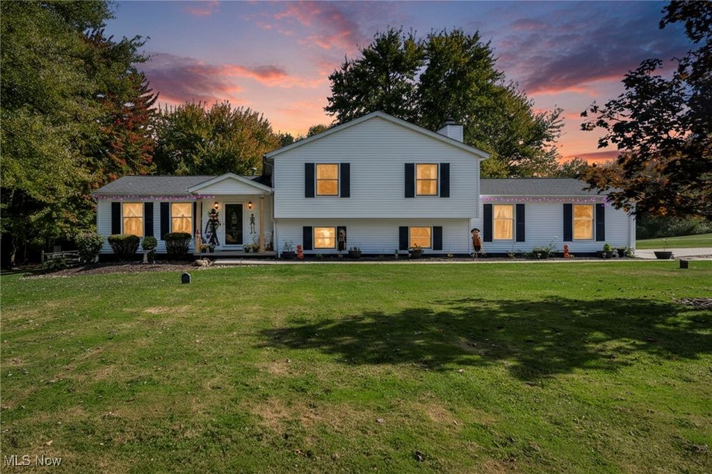 18945 Thorpe Road, Chagrin Falls, OH 44023