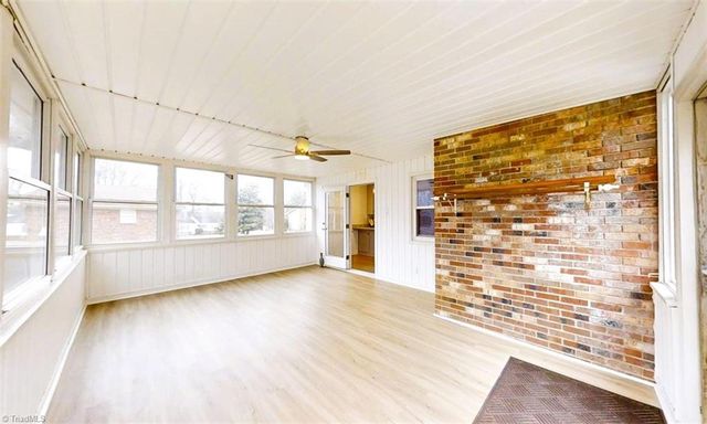 101 Shady Oak Court, Clemmons, NC 27012