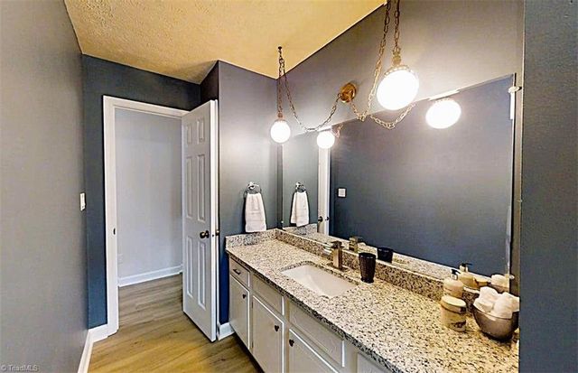 101 Shady Oak Court, Clemmons, NC 27012